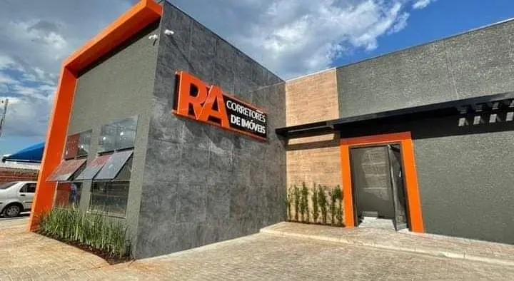 Prédio comercial entregue